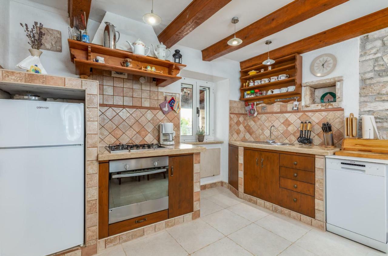 Holiday Home Ana Kanfanar Exterior foto