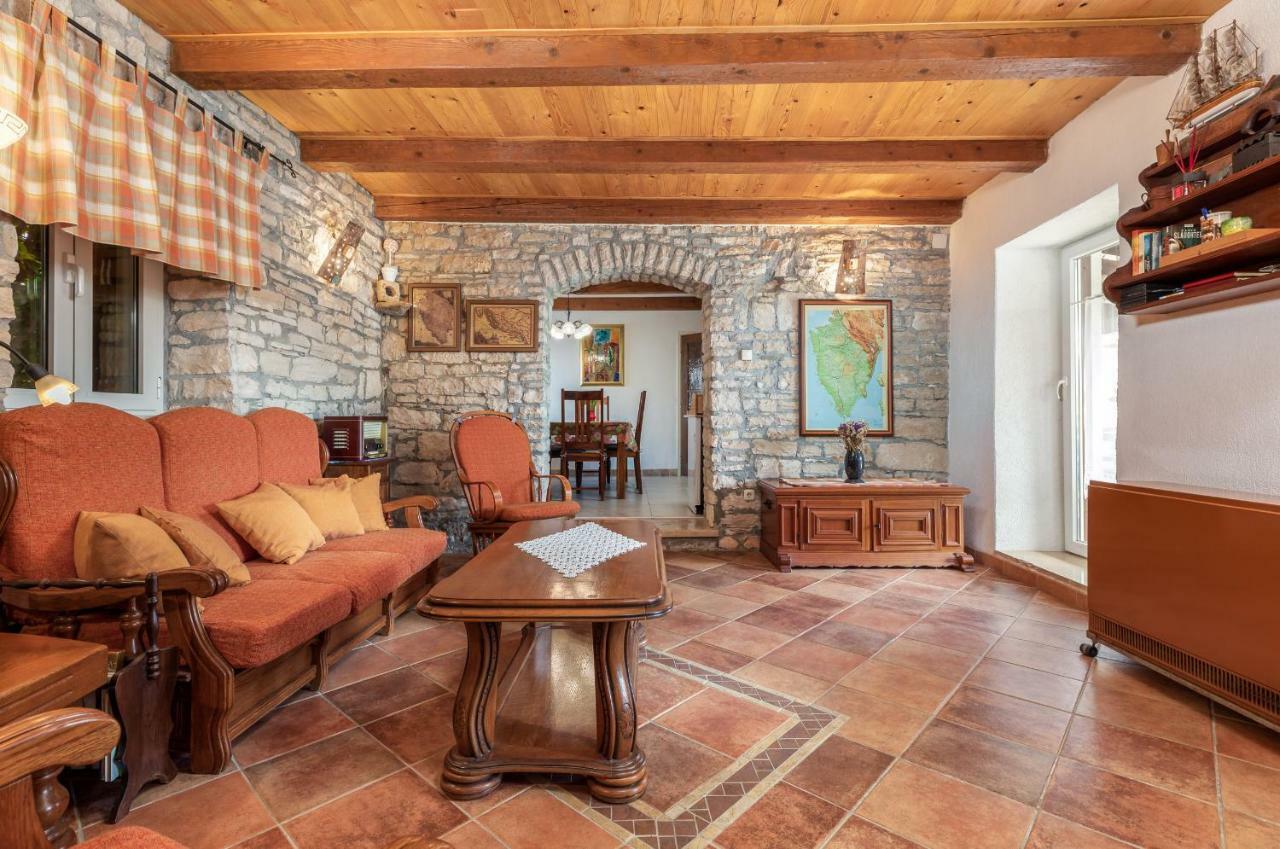 Holiday Home Ana Kanfanar Exterior foto