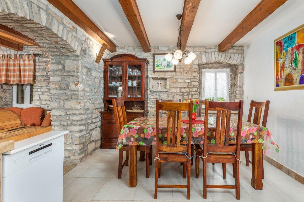Holiday Home Ana Kanfanar Exterior foto