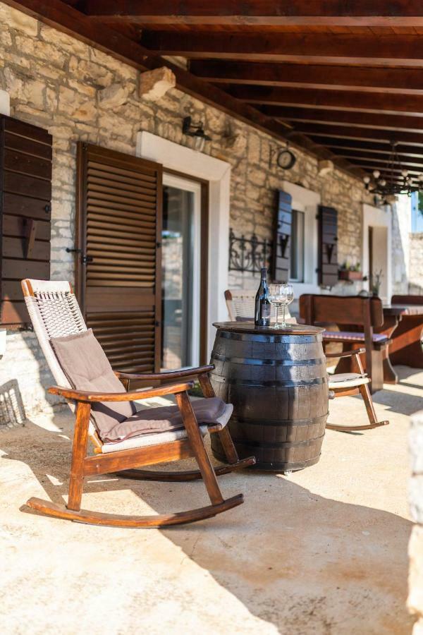 Holiday Home Ana Kanfanar Exterior foto