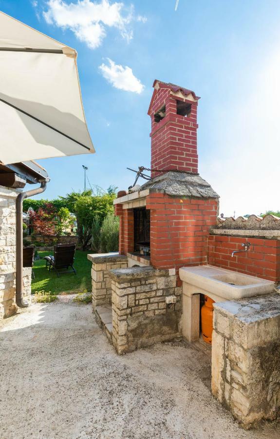 Holiday Home Ana Kanfanar Exterior foto