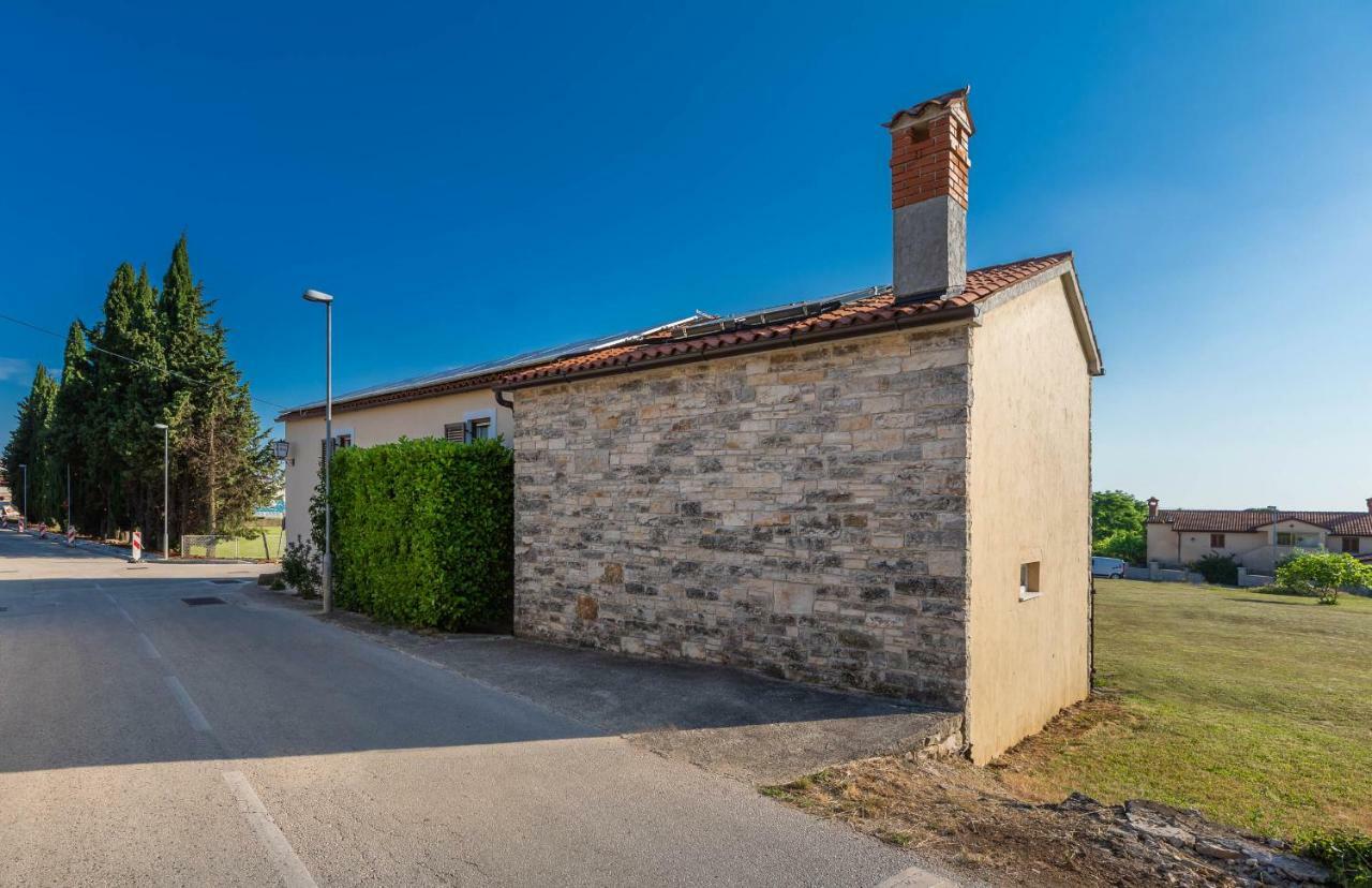 Holiday Home Ana Kanfanar Exterior foto