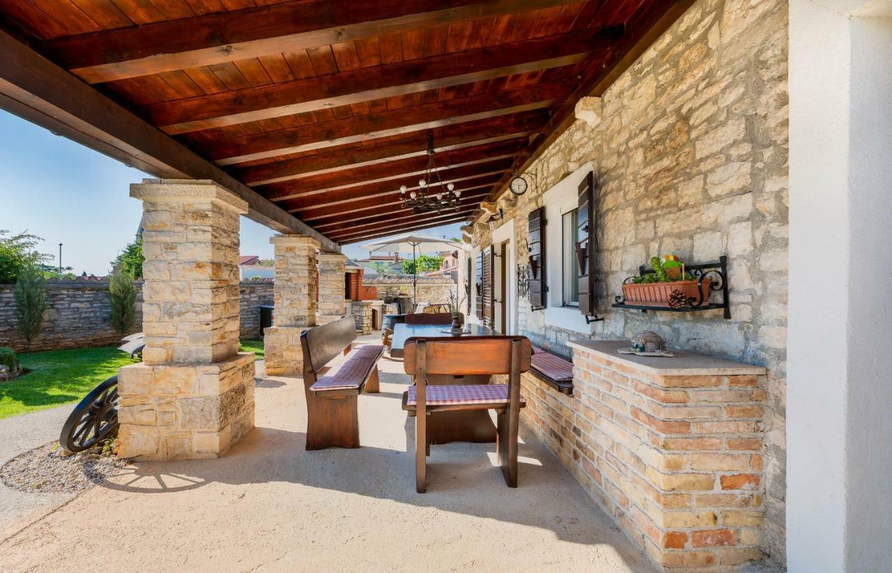 Holiday Home Ana Kanfanar Exterior foto