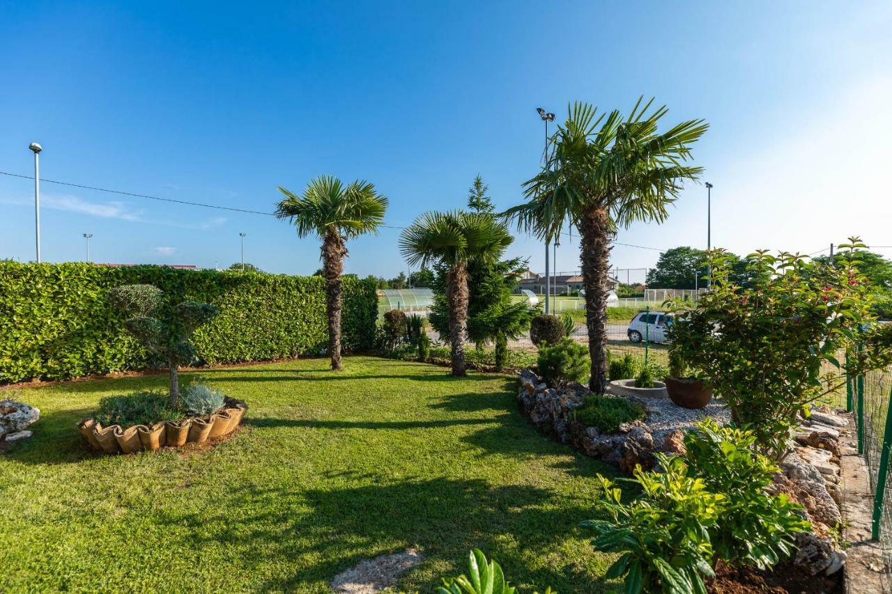 Holiday Home Ana Kanfanar Exterior foto